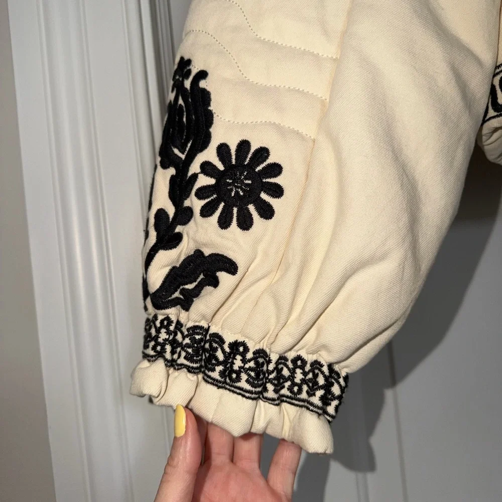Embroidered Jacket - Picture 5 of 10